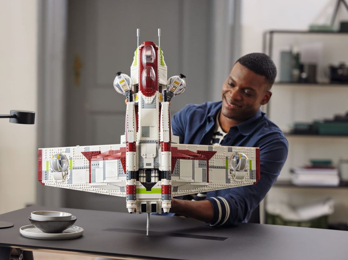 LEGO STAR WARS TM LA CANONNIÈRE DE LA RÉPUBLIQUE 75309 LEGO / Star Wars